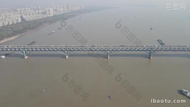航拍江苏南京长江大桥