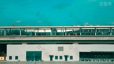 扬州东站地铁平移视角