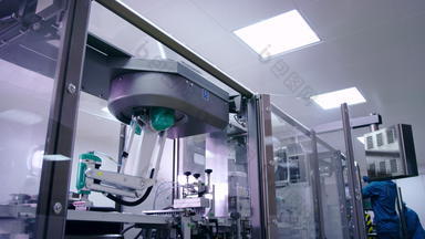 自动化生产行机器人手臂制药制造业行
