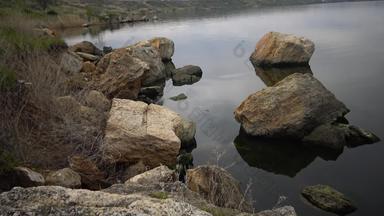 沿海景观石头沿海带水hadzhibey河口乌克兰