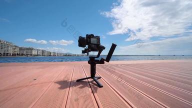 mirrorless视频相机稳定健身球设备摄像设备使间隔拍摄港口塞萨洛尼基