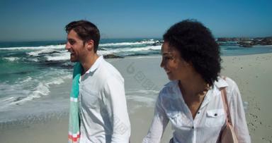 斯洛夫妇走海滩克莱蒙特角小镇南非洲