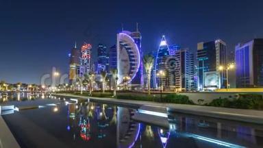 多哈的天际线由夜晚和星空从公园时间推移超移，卡塔尔