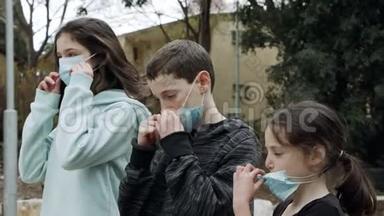 冠状病毒大流行-儿童戴口罩避免传染