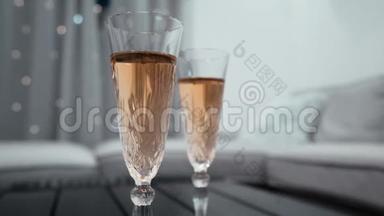 玫瑰豪华葡萄酒，特殊眼镜，婚礼，婚礼，闪烁琥珀灯，派对庆祝