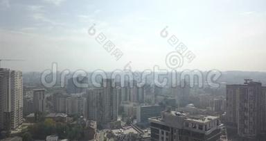 大人口发<strong>展</strong>基础设施城市俯视图，现代摩天大楼4k4096x2160