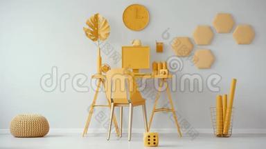 带电脑的桌子上的黄色椅子。 视频电影胶片