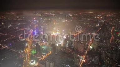 中国上海-2013年9月11日：上海陆家嘴商务中心鸟瞰图。 中国