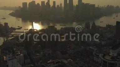 <strong>上海城市</strong>日出。 黄埔区和陆家嘴区。 中国。 鸟瞰图