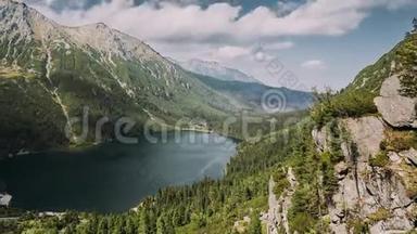 波兰塔特拉国家公园。 著名的山岳湖莫尔斯基奥科或海眼湖在夏天。 美丽的<strong>顶级</strong>景观