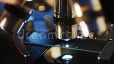 实验室，显微镜测试样本，医疗设备，科学和医疗保健研究背景。