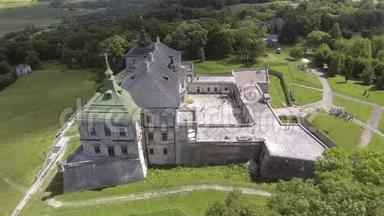 乌克兰利沃夫地区比多罗戴茨基城堡的鸟瞰图
