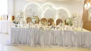 婚宴上的桌子。 婚礼装饰