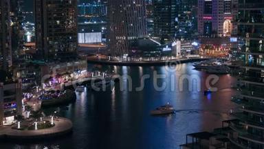 迪拜海滨长廊空中夜景. 阿拉伯联合酋长国迪拜
