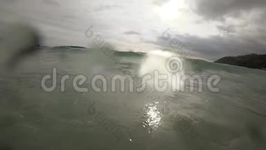 泰国奈哈恩海滩海浪