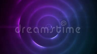 移动的圆圈闪烁着紫色的灯光