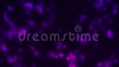 <strong>深紫色背景</strong>，有数百个小的闪亮粒子