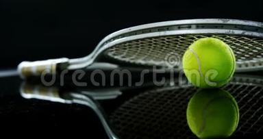 4k演播室的网球和球拍