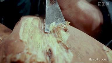 木匠在木头上雕刻艺术品宣传视频