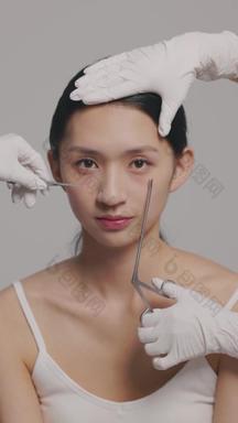 青年女人医疗美容外科手套个护理户内宣传素材