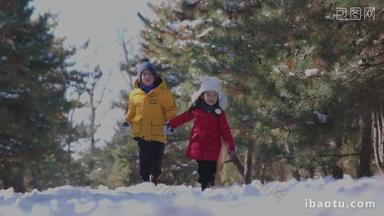 快乐儿童雪景团结健康生活方式高清视频