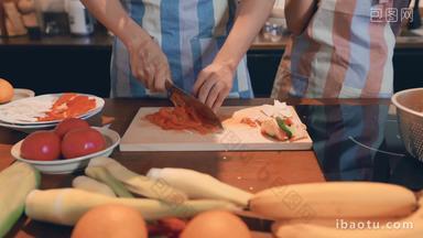 年轻人在家切菜做饭家务4K分辨率实拍素材