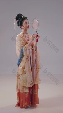 古装美女汉服传统垂直构图传统节日视频素材