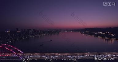 杭州跨江大桥傍晚航拍