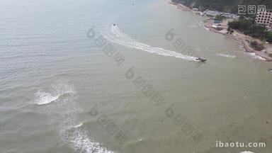航拍深圳杨梅坑度假区大海海浪渔船