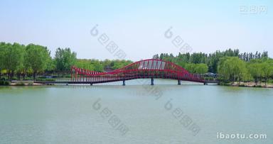 通州台湖湿地公园网红桥湖面