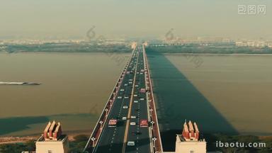 南京长江大桥竖屏航拍