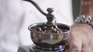 手磨咖啡豆
咖啡冲泡
手冲咖啡