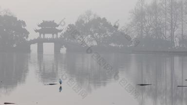 杭州西湖初冬晨雾雾霾空镜