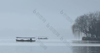 冬季西湖清晨湖面晨雾空镜
