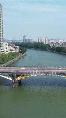 航拍东莞运河城市风光竖版视频