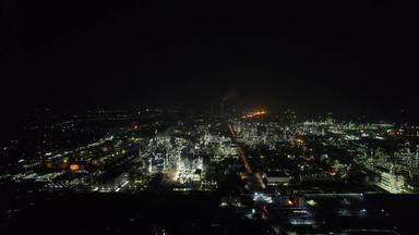 中国石化茂名石化工厂夜景航拍