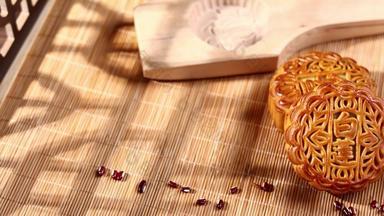 月饼水果伍仁双黄双白传统中秋广式月饼