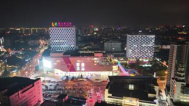 江苏张家港曼巴特购物广场夜景