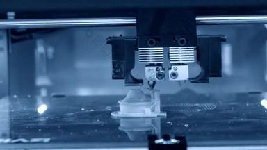 3D打印机正常工作熔融沉积<strong>模型</strong>,