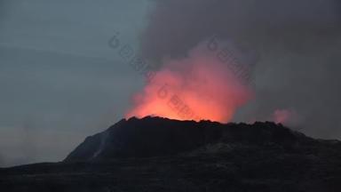 <strong>冰岛</strong>。在<strong>冰岛</strong>雷克雅未斯半岛的Geldingadalur火山喷发。熔岩和火山口的流动.