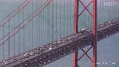里斯本道尔桥上钢铁造的大山道路拥挤