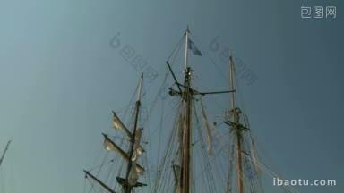 旧帆船的桅杆