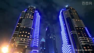 迪拜码头的摩天大楼在晚上的时间推移高清视频