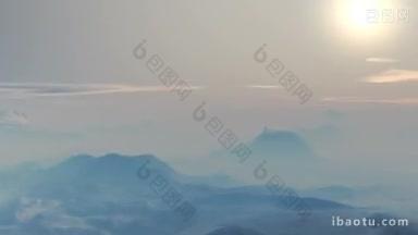 蓝色的山峰<strong>笼罩</strong>在厚厚的白雾中，照相机迅速地飞过山脉