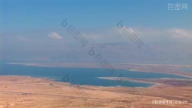 死海盐湖与约旦、<strong>巴勒斯坦</strong>和以色列接壤