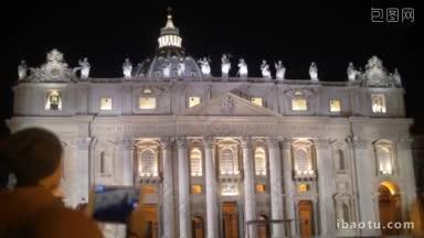 梵蒂冈城灯火通明的圣彼得大教堂