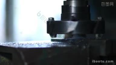 金属加工中切削金属的旋转头与钻头和工具的紧密配合