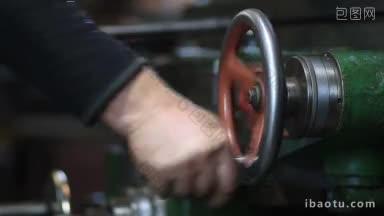 关闭车间旧车削机工手控调节轮