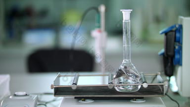 玻璃瓶实验室瓶特写镜头<strong>医疗</strong>实验室设备