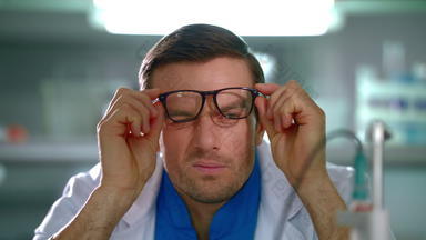 科学家删除眼镜脸科学家眼镜